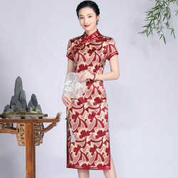 Cheongsam sutera merah